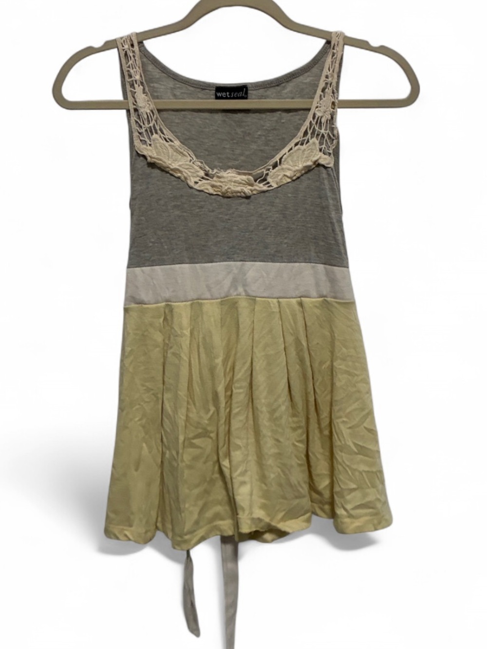 Y2K Wet Seal Gray, Cream & Yellow Crochet-Trim Colorblock Tank